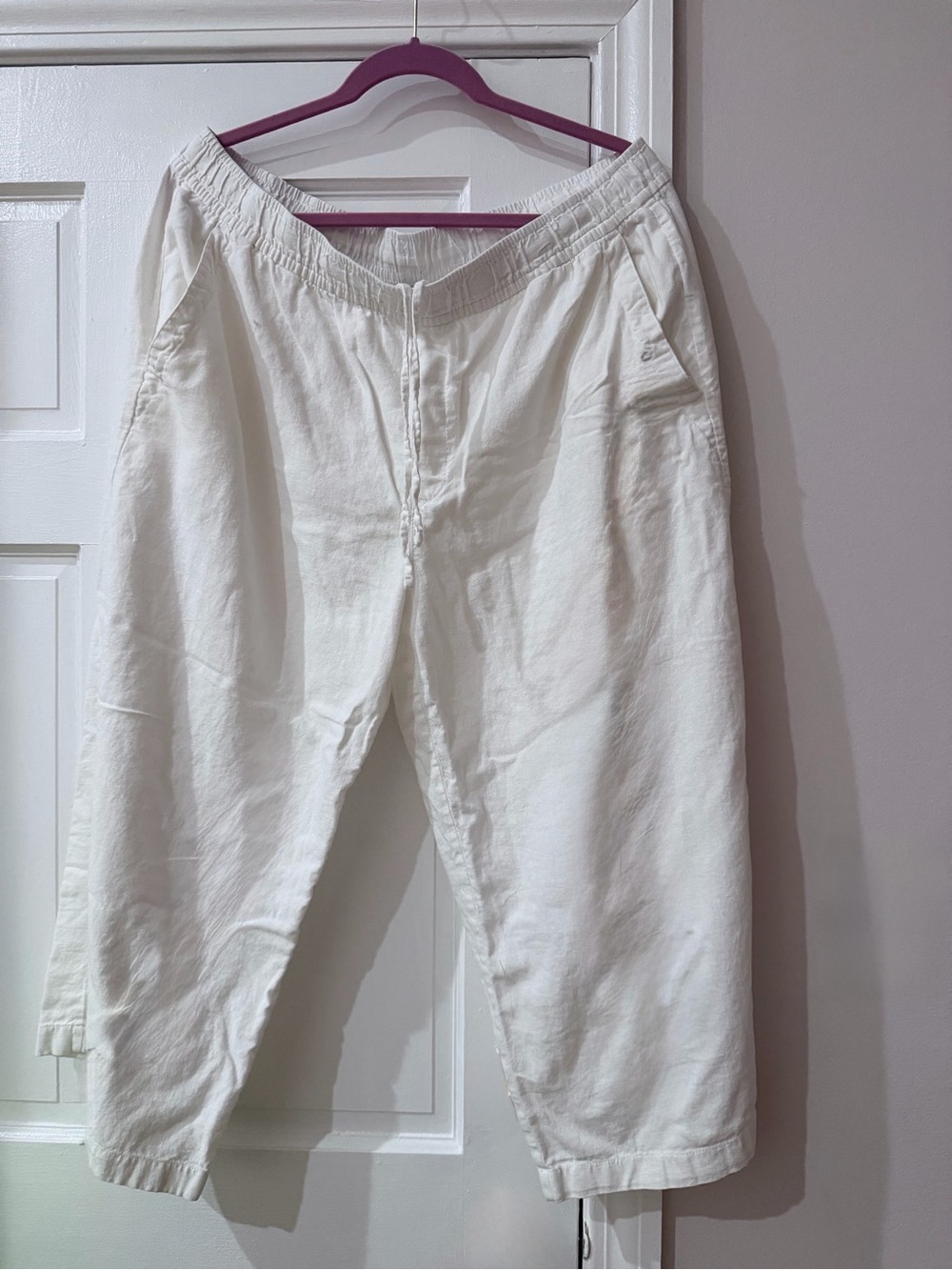 Cropped Old Navy Women's off white  Cropped Elastic-Waist Pants
